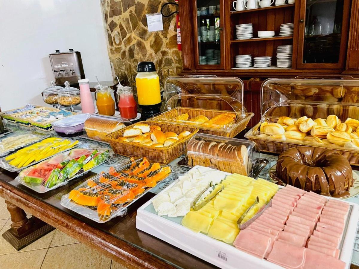 Hotel Velejador,Ha 5 Minutos Do Centro Historico Parati Esterno foto